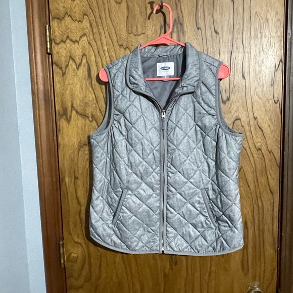 Old navy. Black and gray light weight vests. Sz large. - Picture 2 of 2